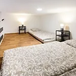 Luxury Apartment Near The Downtown