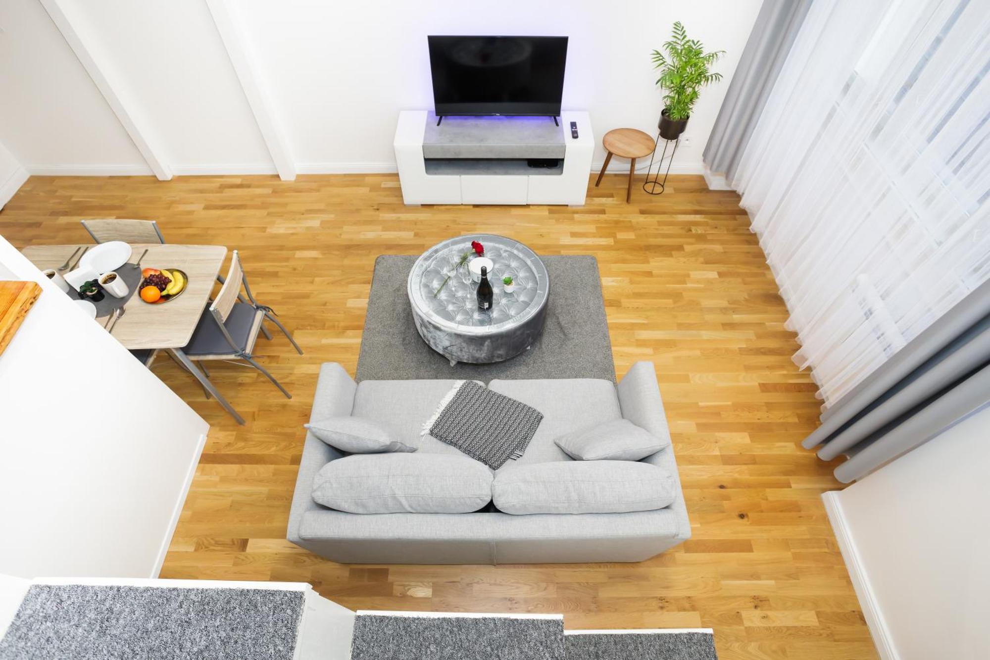 Luxury Near The Downtown * Prague
