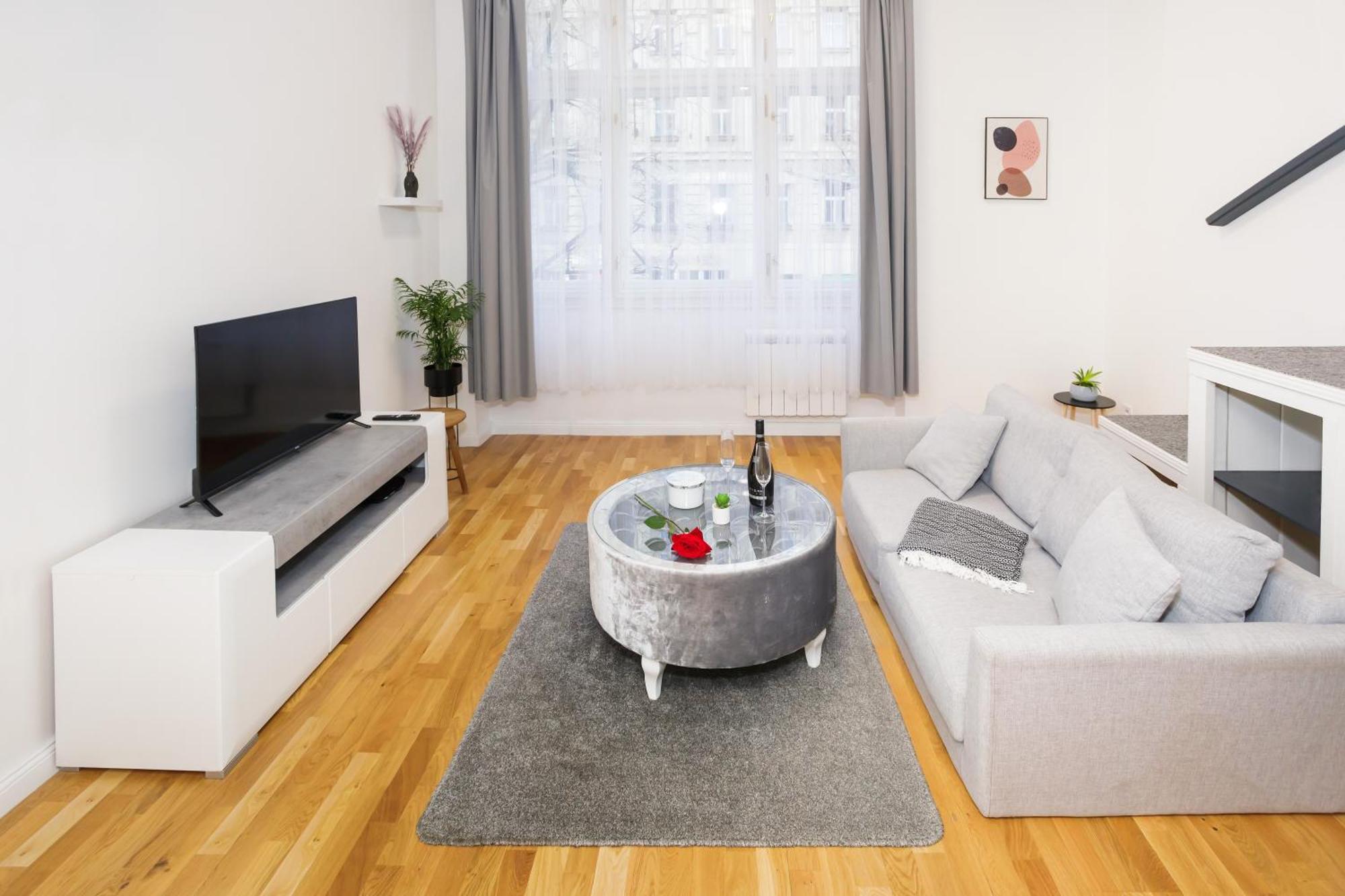 Apartment Luxury Near The Downtown *